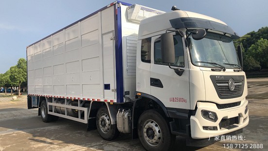東風天錦小三軸畜禽運輸車